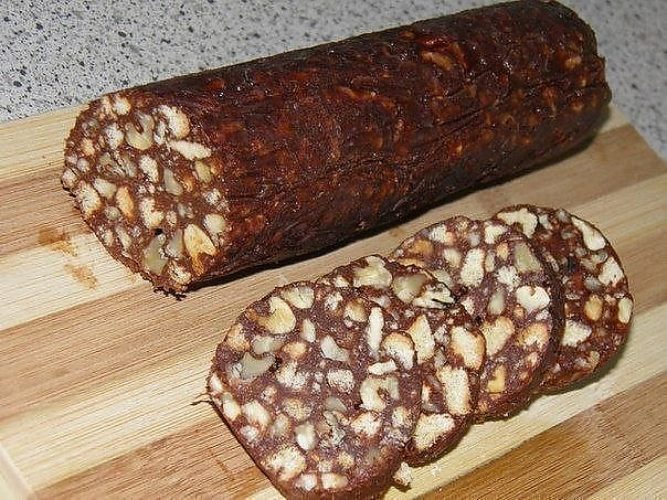 Шоколадная колбаса из печенья пошаговый рецепт сгущенка Шоколадная колбаса из печенья пошаговый рецепт сгущенка