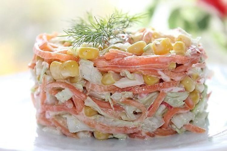 Салаты с крабовыми палочки и морковь по-корейски