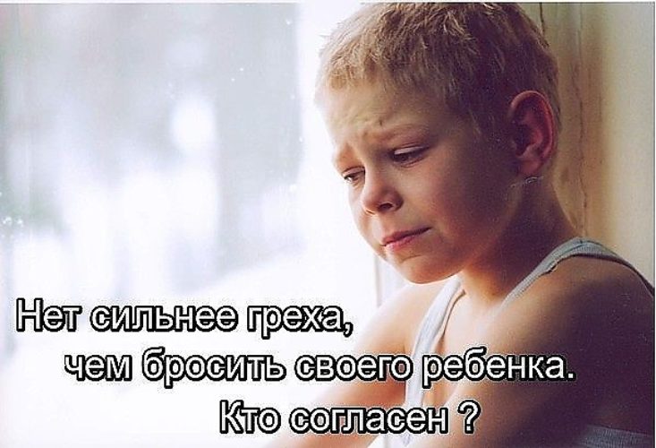 Мужские стрижки с выбритыми боками : модные мужские Комедийная мелодрама - m