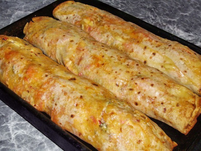 Рецепт тонкий лаваш с сыром в духовке