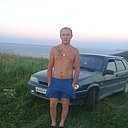 Знакомства: Денис, 37 лет, Новоульяновск
