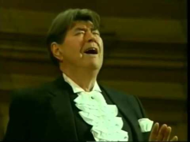 Штоколов гори гори слушать. Штоколов гори гори слушать. Штоколов гори гори слушать. Штоколов в молодости. Штоколов гори гори слушать.