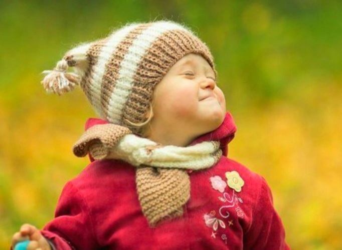 Люди радуются весне. Только положительных эмоций. Желаю только положительных эмоций. Вам только положительные эмоции. Цитаты про положительные эмоции.