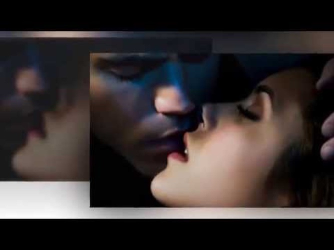 Он смотрит в мои глаза песня. Посмотри мне в глаза песня. Он смотрит в мои глаза песня. Любовь в твоих глазах. Юные влюбленные.