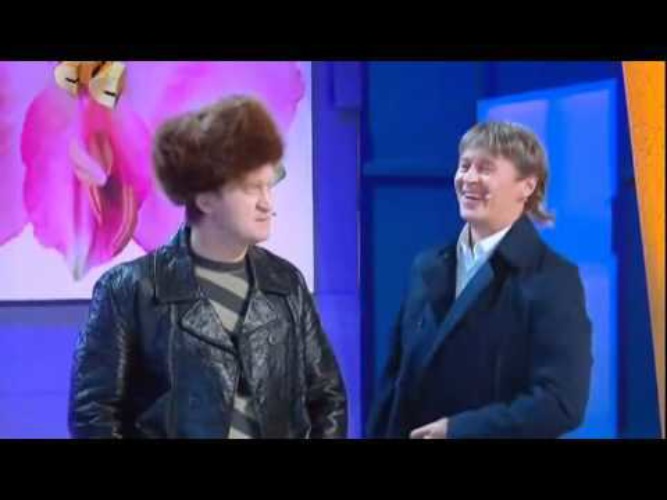 Уральские пельмени шурик в аэропорту. Коллектив уральских пельменей. Шурик и елка уральские пельмени. Шурик дед мороз уральские пельмени. Горошин уральские пельмени шурик.